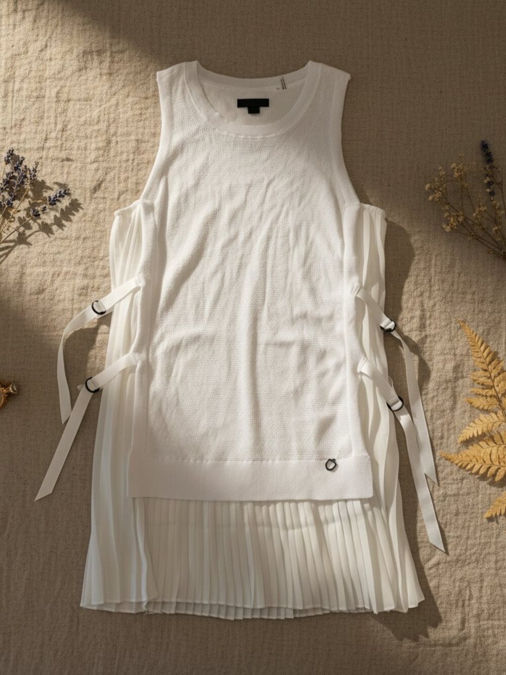 RUDSAK Optic White Lace-Up Knit Longline Top Pleated Chiffon Hem Size L